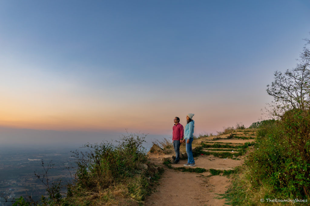 Bình minh trên đồi Nandi