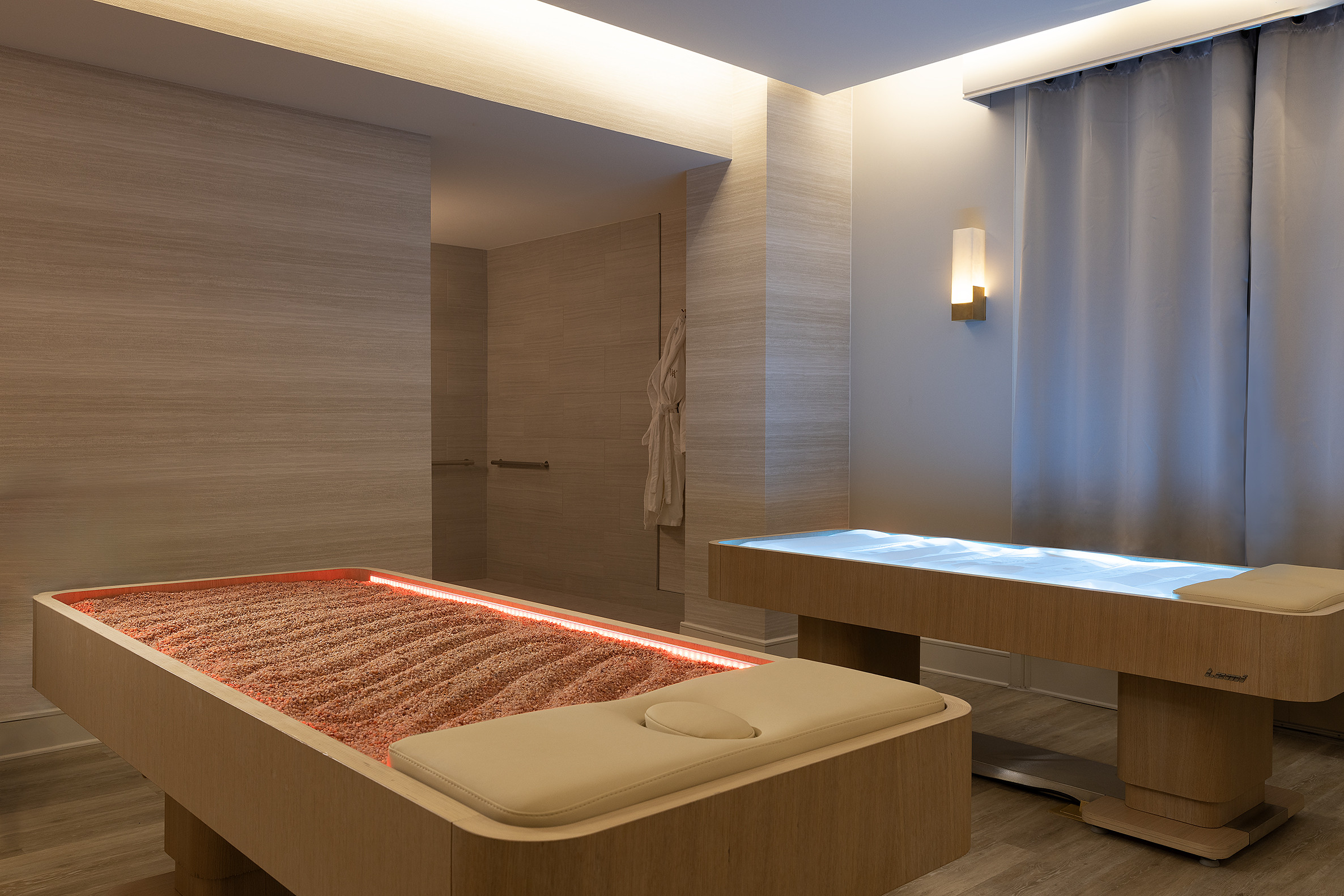 Khu vực thư giãn tại Waldorf Astoria Spa