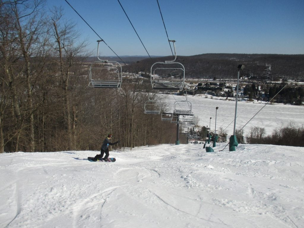 Đường Main Street tại Wisp Ski Resort