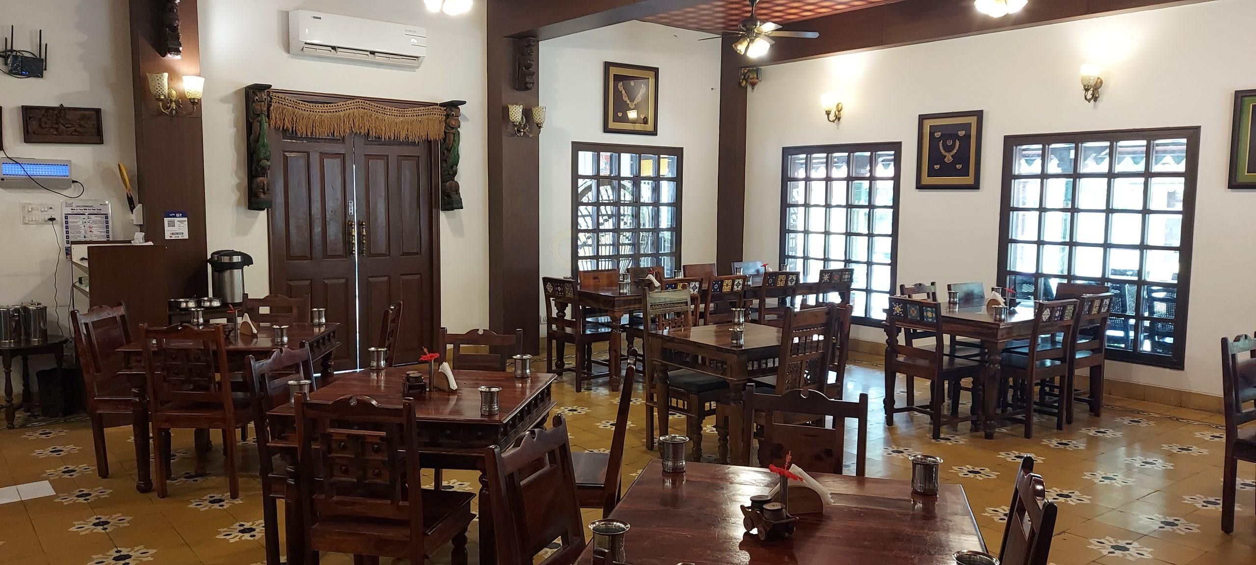 Nhà hàng Amirtham với không gian đậm chất làng quê