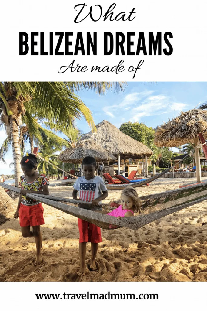 Belizean Dreams Resort nhìn từ biển