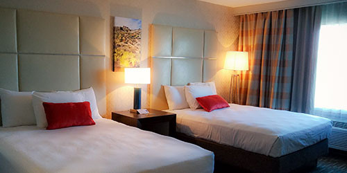 Phòng Double Queen tại Avi Casino and Resort