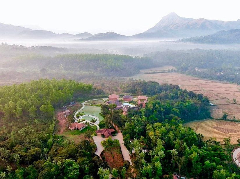 Nhìn từ trên cao xuống khu nghỉ dưỡng Machaan Plantation Resort Sakleshpur, Karnataka