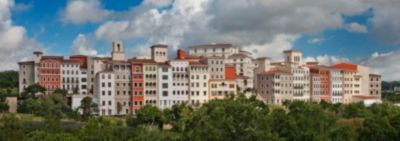 JW Marriott San Antonio Hill Country Resort & Spa với hồ bơi rộng lớn và khu vực thư giãn
