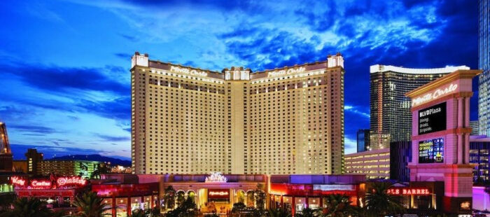 Ảnh chụp các dãy phòng tại Monte Carlo Resort and Casino
