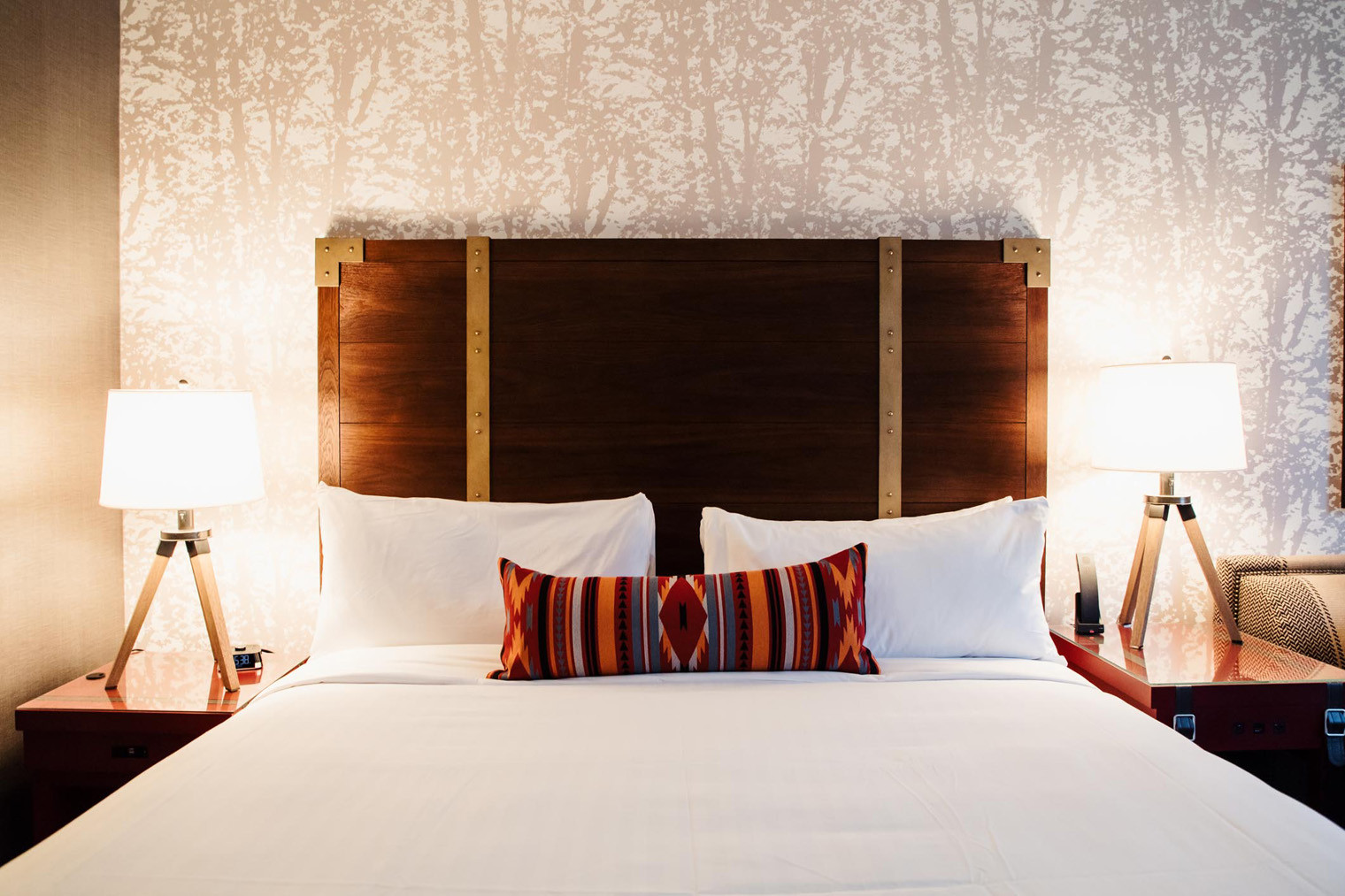 Giường ngủ tại Gaylord Rockies Resort