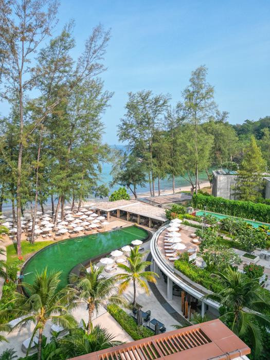Hồ bơi tuyệt đẹp tại InterContinental Phuket Resort