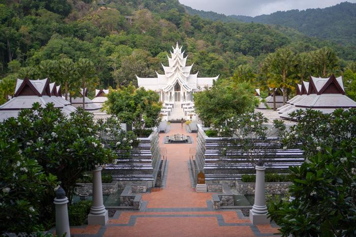 Một góc kiến trúc tinh tế tại InterContinental Phuket Resort