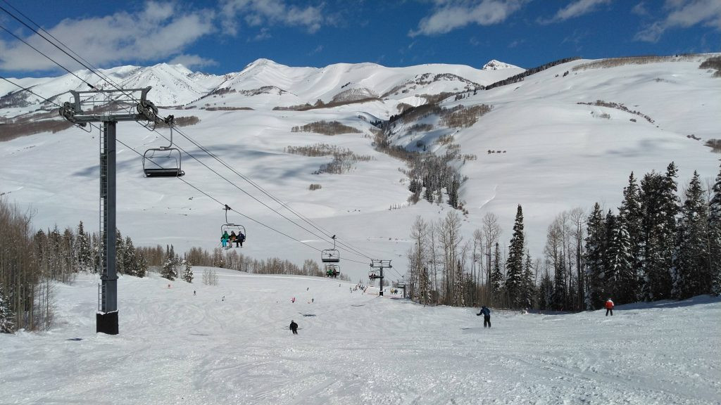 Chân bệ nâng East River tại Crested Butte, tháng 3 năm 2019