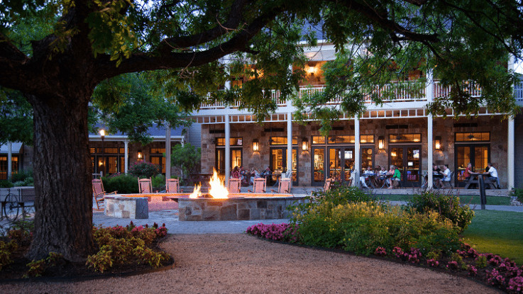 Không gian xanh mát tại Lost Pines Resort Bastrop