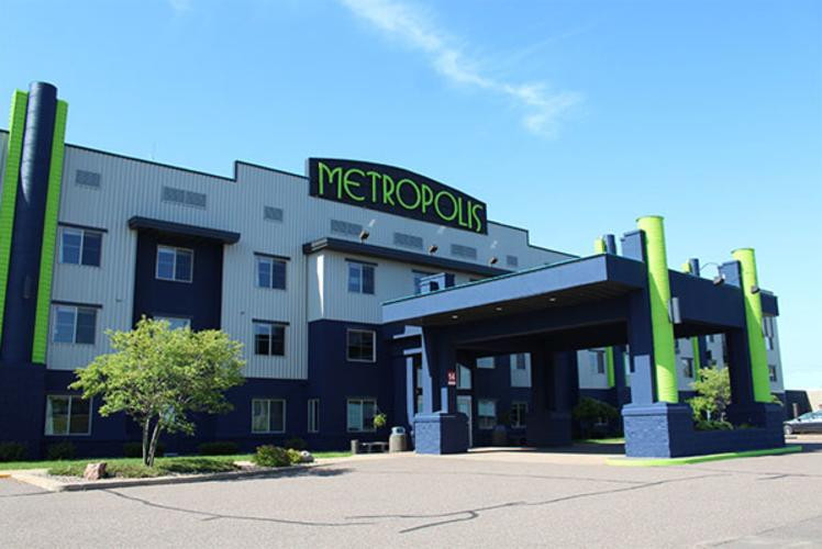 Metropolis Resort Exterior