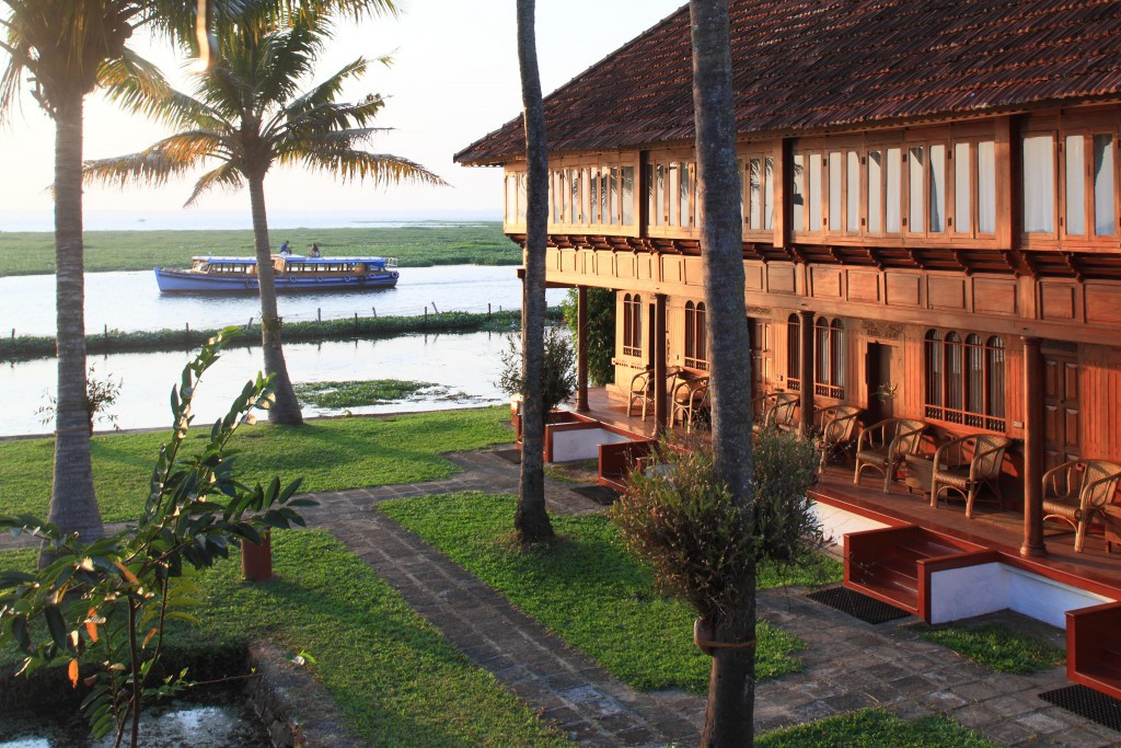 Kiến trúc truyền thống tại Coconut Lagoon Resort