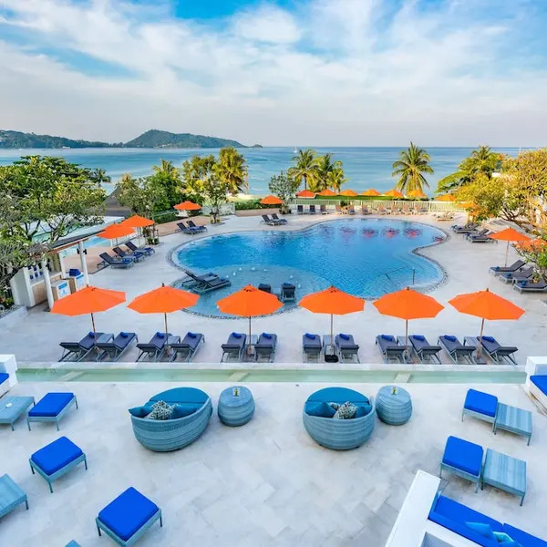 Diamond Cliff Resort & Spa, Phuket với hồ bơi vô cực nhìn ra biển