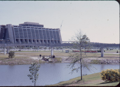 Khu nghỉ dưỡng Contemporary Resort vào những năm 1970