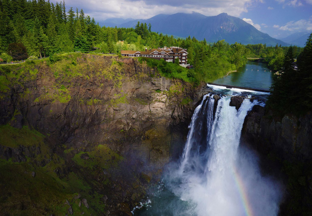 Salish Lodge nhìn ra thác Snoqualmie, một trong những khu nghỉ dưỡng tốt nhất ở Thái Bình Dương Northwest