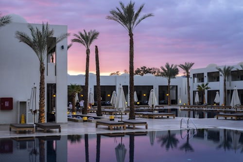 Nhà hàng sang trọng với thực đơn đa dạng tại Hyatt Pines Resort