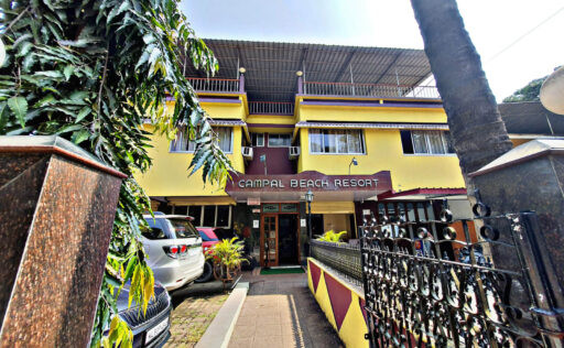 Hình ảnh phòng ba cổ điển tại Campal Beach Resort