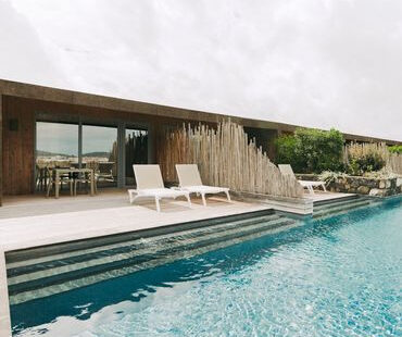 Blue & Green Studios and Villas tại Santa Bárbara Eco-Beach Resort với thiết kế xanh dương tươi mát, mang đến cảm giác thư giãn và gần gũi với thiên nhiên