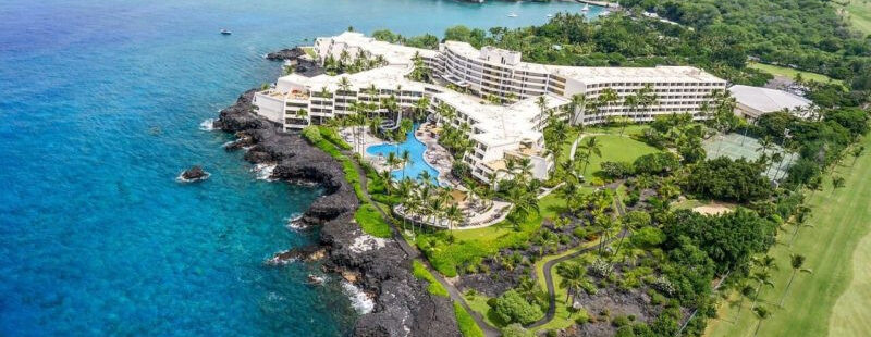 Aerial shot of the Sheraton Kona Resort & Spa at Keauhou Bay