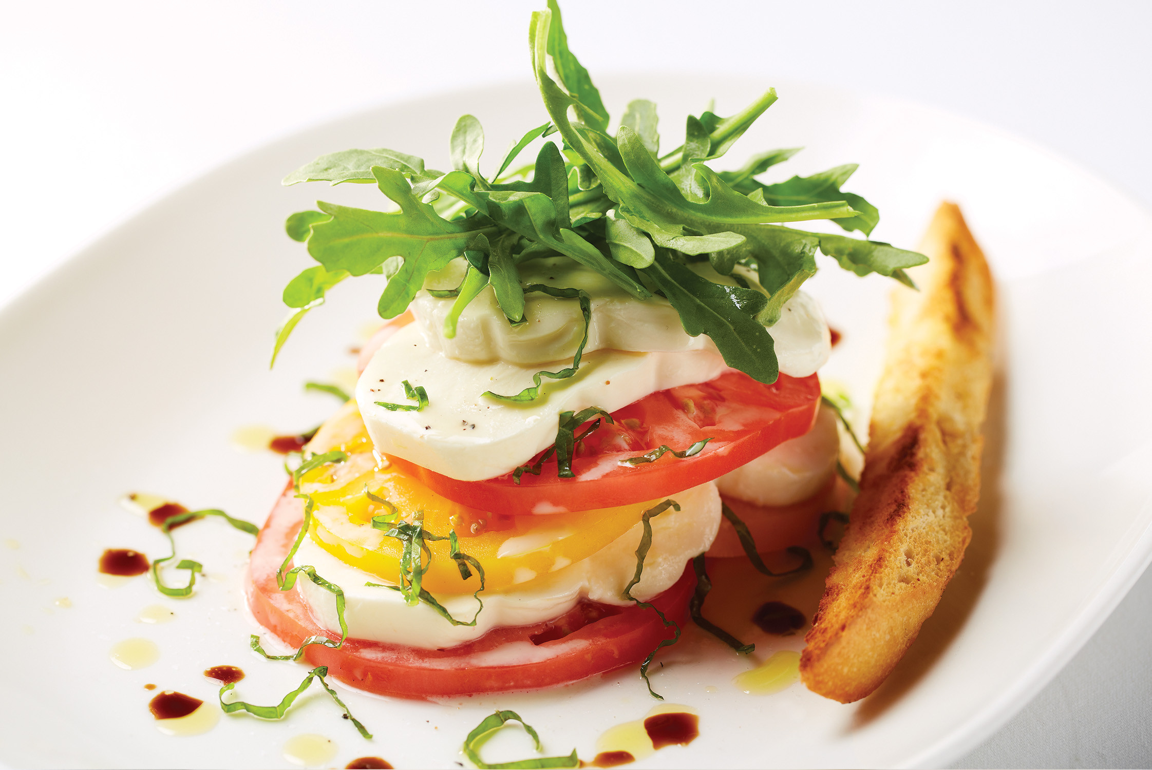 Caprese salad từ Bone Valley Tavern, Streamsong Golf Resort